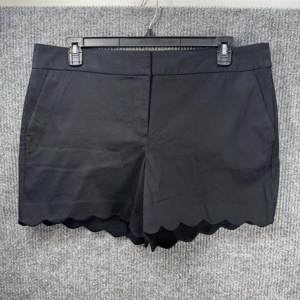 Talbots Scallop Hem Shorts Women’s 16 Black Textured 5” Inseam Cotton Stretch